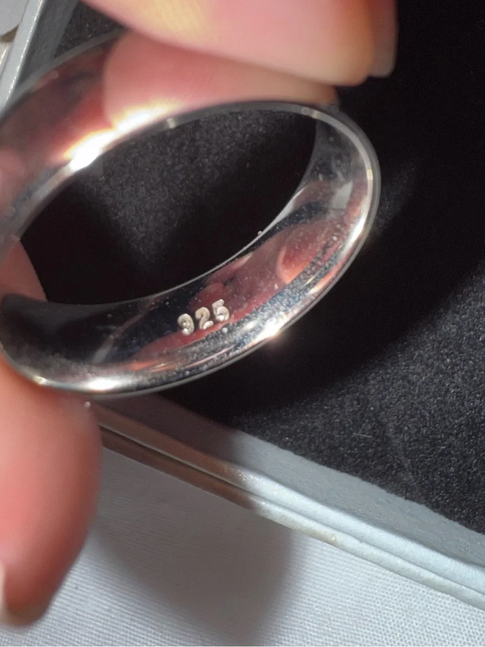 925 Sterling Silver Men's Band Ring New 7.5 Classic Minimalist Style